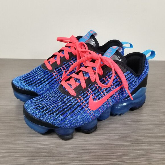 Nike Air VaporMax Flyknit 3 Sneaker, Black & Blue Mesh, Big Kid Size 3.5 / 35.5 - Picture 3 of 12